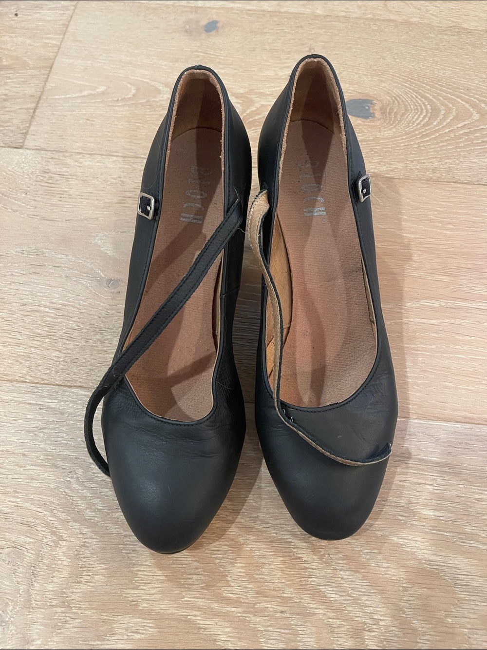 Bloch black character shoes size 8